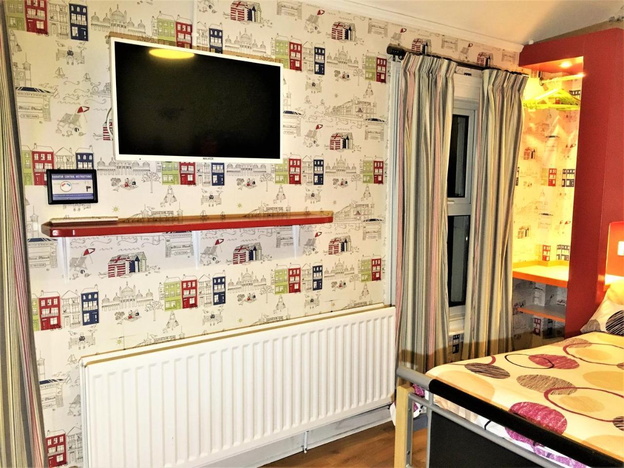 Portrush Holiday Hostel Guesthouse Exteriör bild